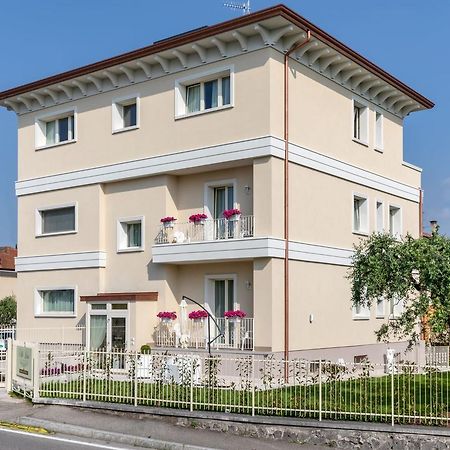 Villa Luisa Rooms And Breakfast Peschiera del Garda Extérieur photo