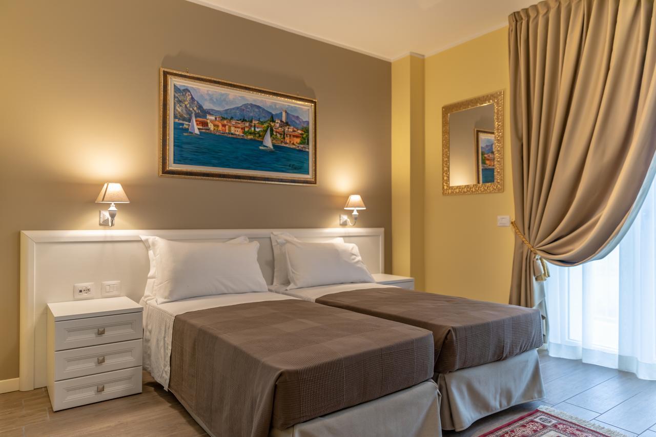 Villa Luisa Rooms And Breakfast Peschiera del Garda Extérieur photo